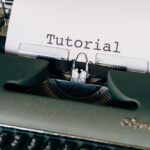 Rappresentazione grafica della Legge 104 con un simbolo di denaro e un conto bancario.